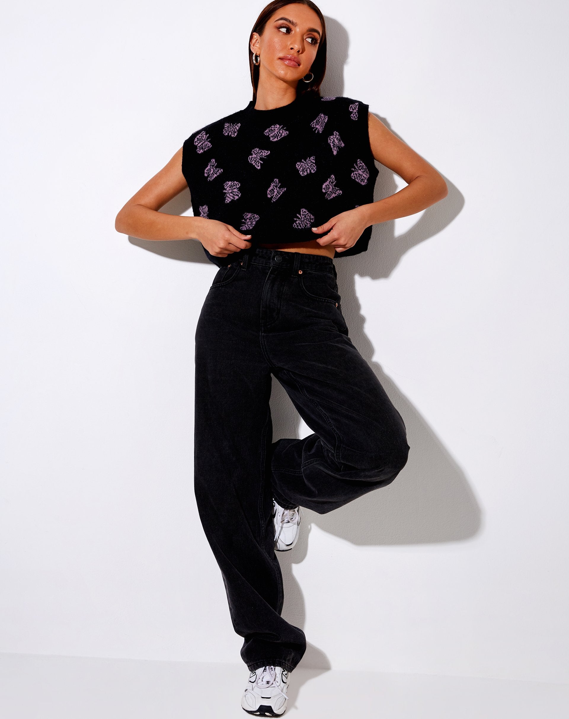 Image of Zacha Pullover in Knit Butterfly Schwarz und Lila