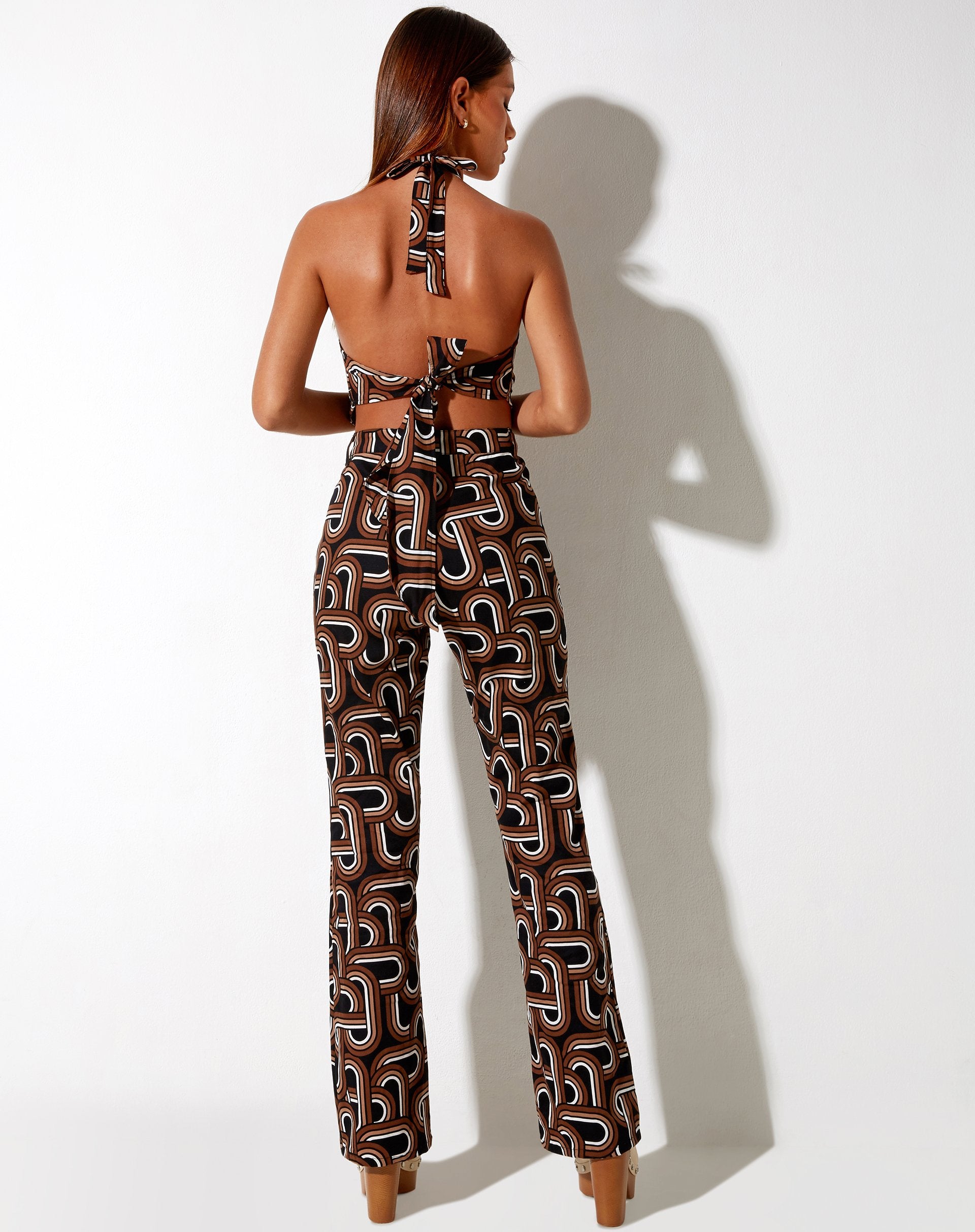Bild von Jida Crop Top in Tonal Interlink Schwarz