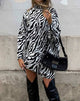 Image of Neivie Pullover Kleid in Zebra S/W