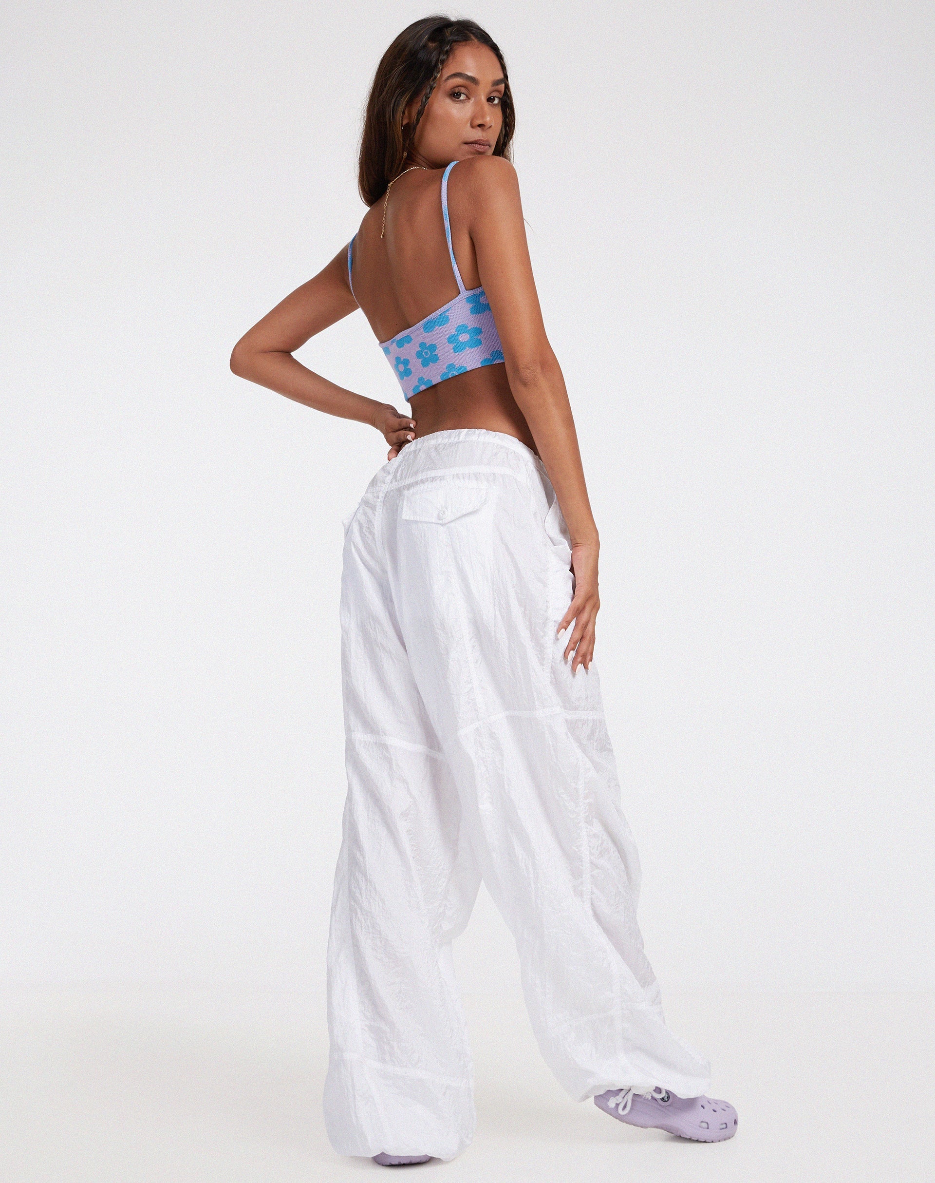 Bild von Tala Crop Top in Cute Floral Daisy Lilac und Blau